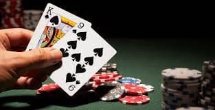 Filipino user accessing sz777 casino on Android phone with smooth mobile layout